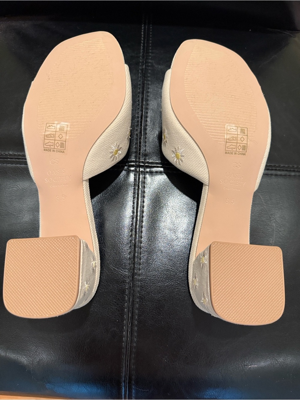 Oasis Society Cream Embroidered Slide Sandals 8.5 NWOT - Picture 7 of 8